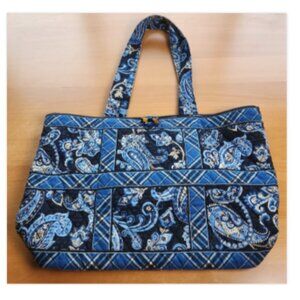 Vera Bradley Windsor Navy Tote — Retired Pattern, Toggle Closure, 19x12